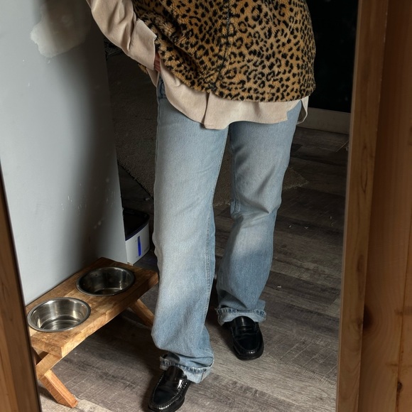 Fuzzy Leopard Vest - Picture 2 of 2